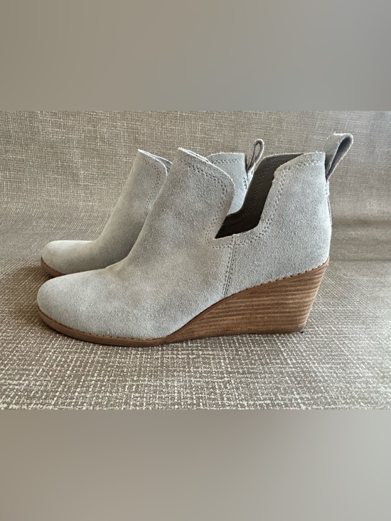 TOMS Suede Wedge Ankle Booties Dusty Blue Gray Slip On Comfort Womens 8.5 - Picture 9 of 14